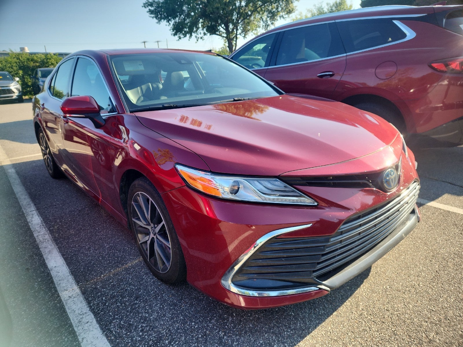 Red (Ruby Flare Pearl) 2022 Toyota Camry Hybrid Sedan Front-Wheel Drive Automatic