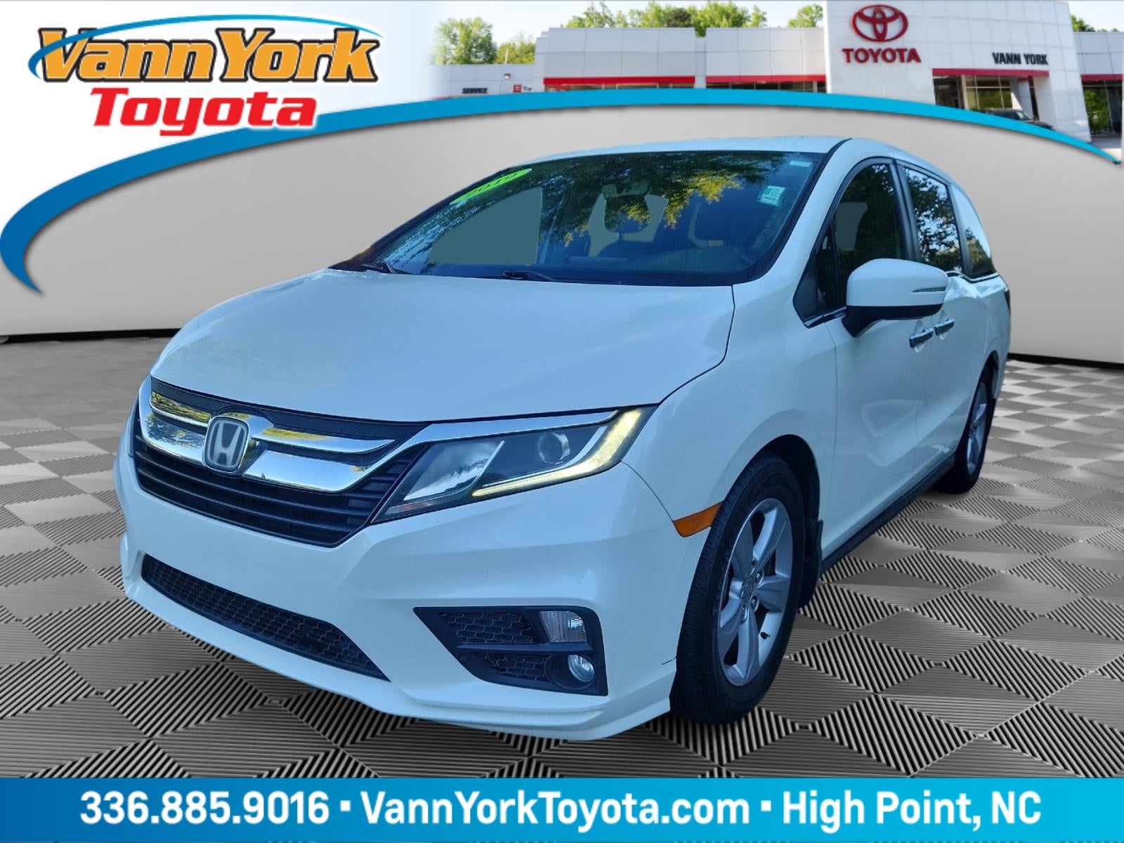 White Diamond Pearl 2019 Honda Odyssey Minivan Front-Wheel Drive 9-Speed Automatic