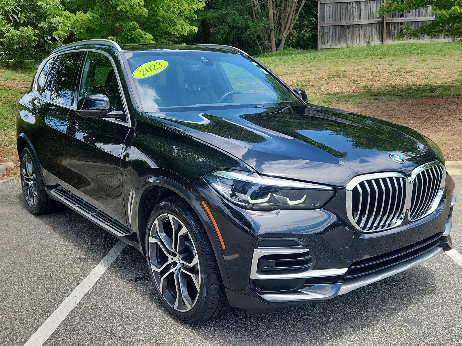 2023 BMW X5 Negro (Black Sapphire Metallic) SUV/Crossover Tracción trasera Automática