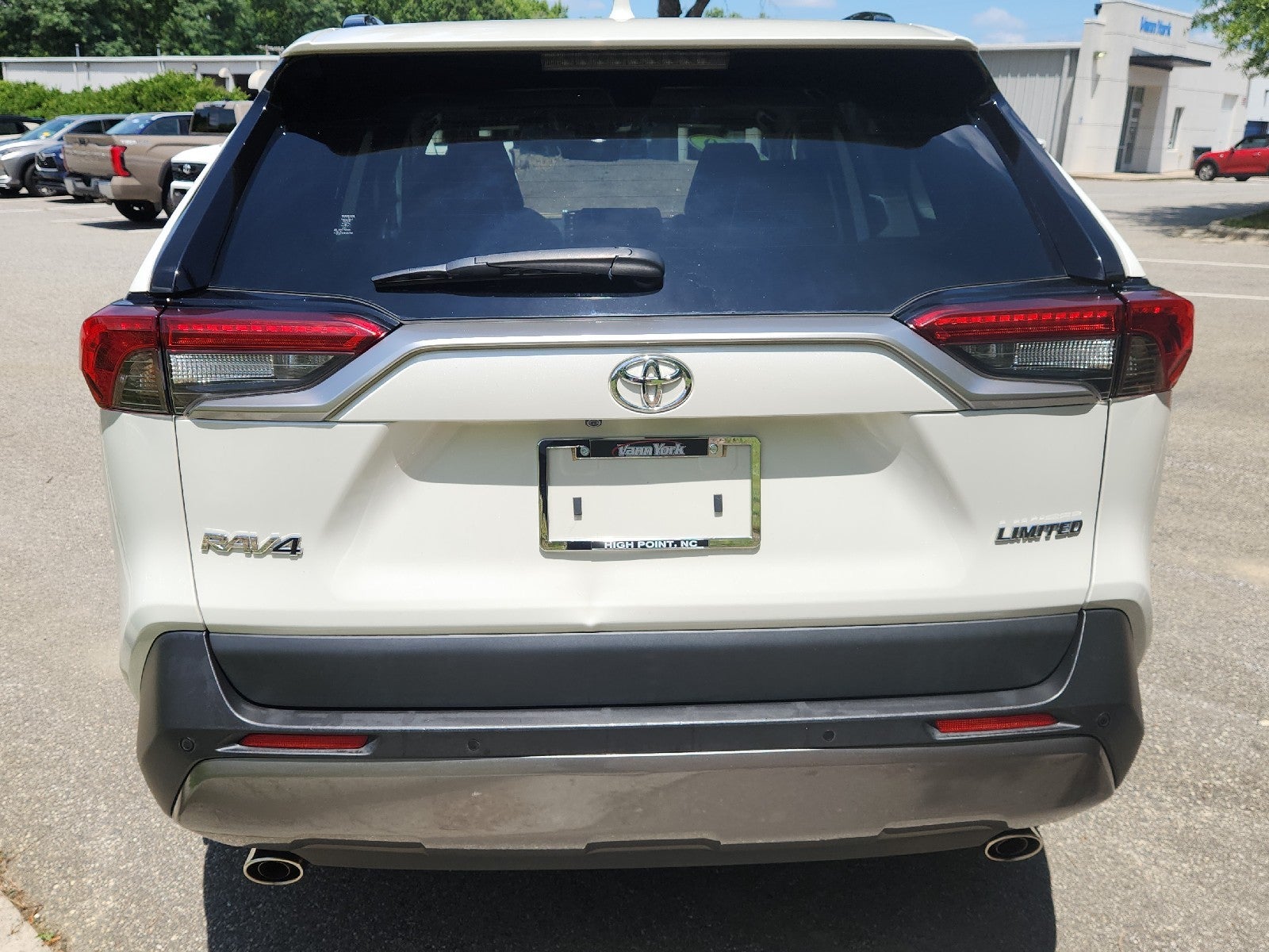 View vehicle photo 6