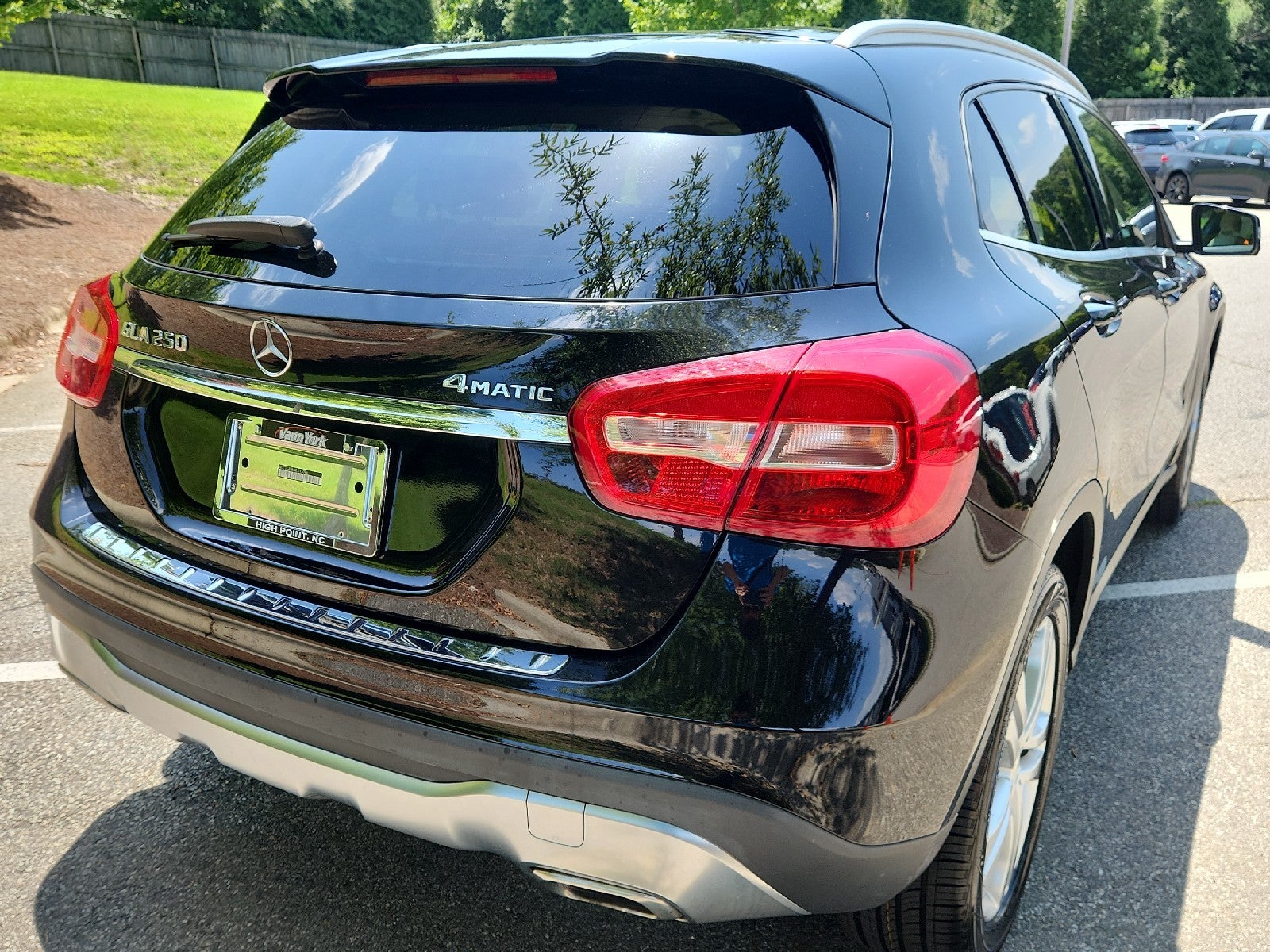 View vehicle photo 7