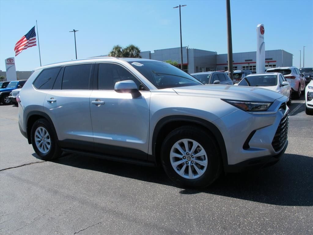 Celestial Silver Metallic 2025 Toyota Grand Highlander Hybrid SUV / Crossover Front-Wheel Drive Continuously Variable Transmission