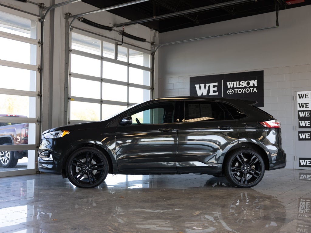  2022 Ford Edge ST AWD   