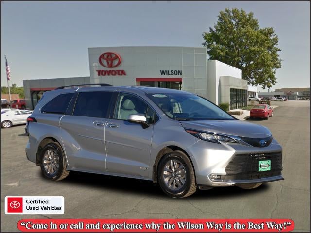 2021 Toyota Sienna XLE 7-Passenger FWD