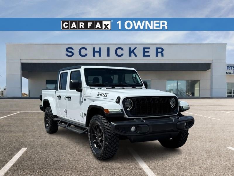 Bright White Clearcoat 2024 Jeep Gladiator Pickup Truck Four-Wheel Drive 8-Speed Automatic