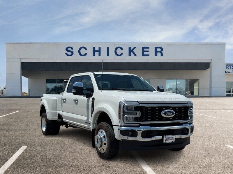  2026 Ford F-450 Super Duty Lariat Crew Cab LB DRW 4WD   
