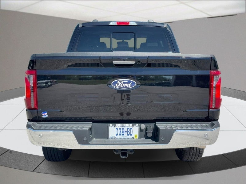 View vehicle photo 4