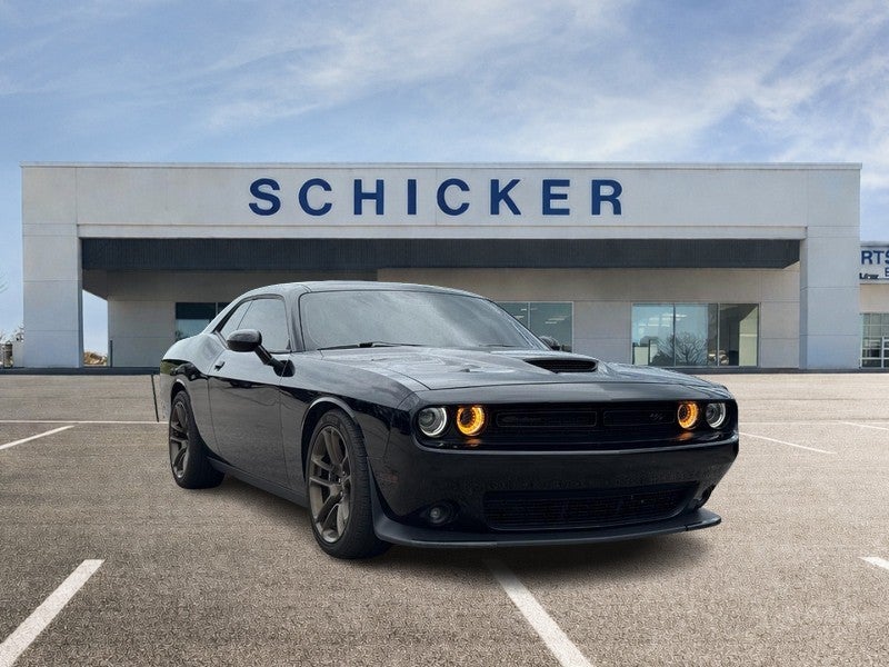 Pitch Black Clearcoat 2021 Dodge Challenger Coupe Rear-Wheel Drive 8-Speed Automatic