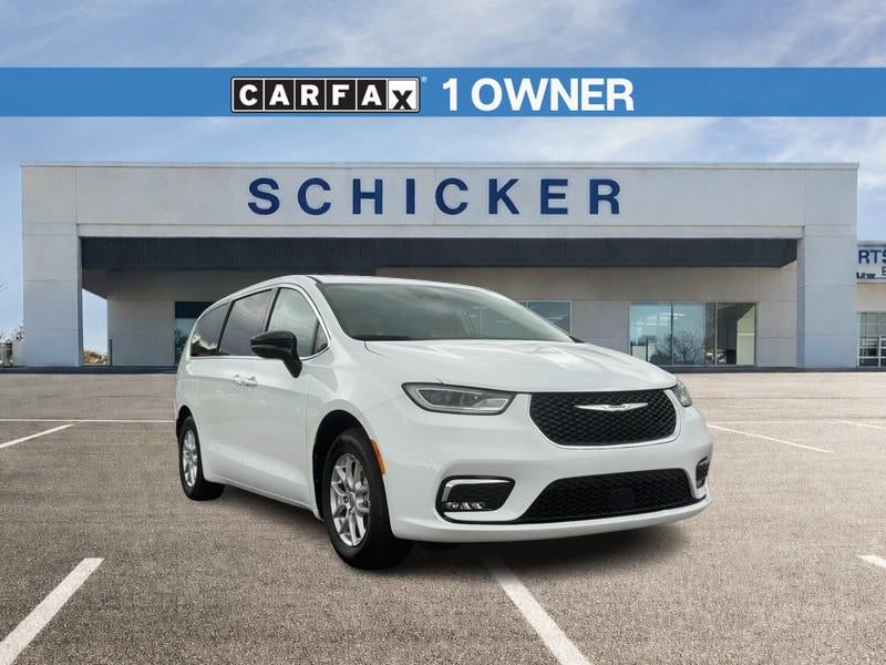 Bright White Clearcoat 2024 Chrysler Pacifica Minivan Front-Wheel Drive 9-Speed Automatic