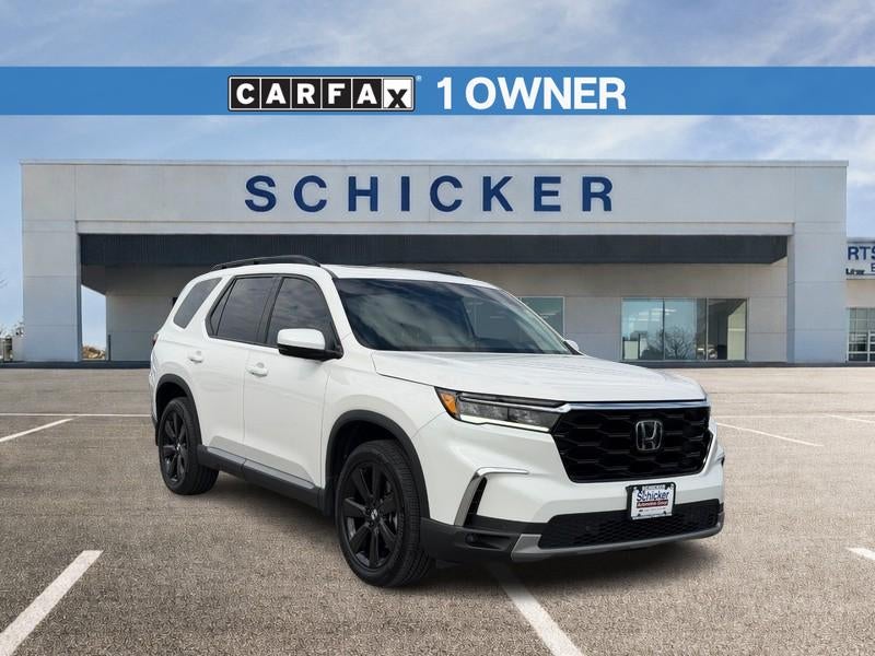  2025 Honda Pilot Touring AWD   