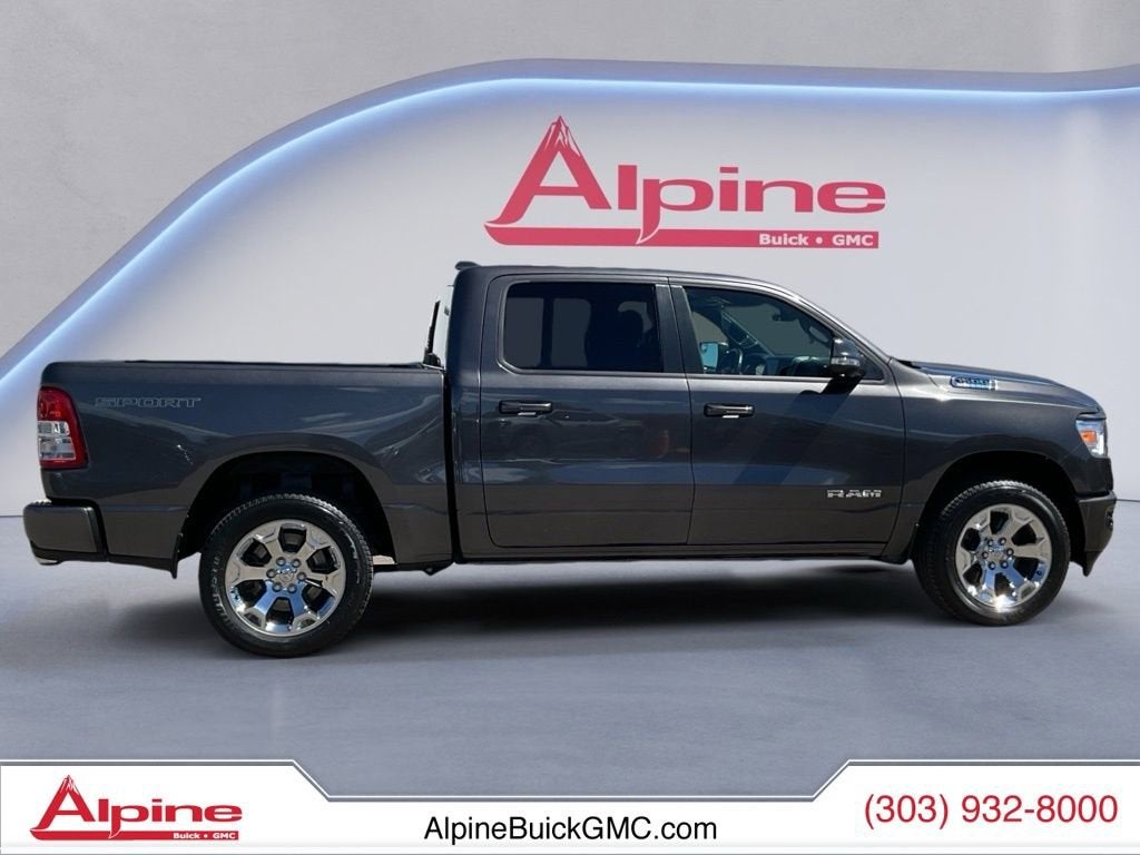 View vehicle photo 6