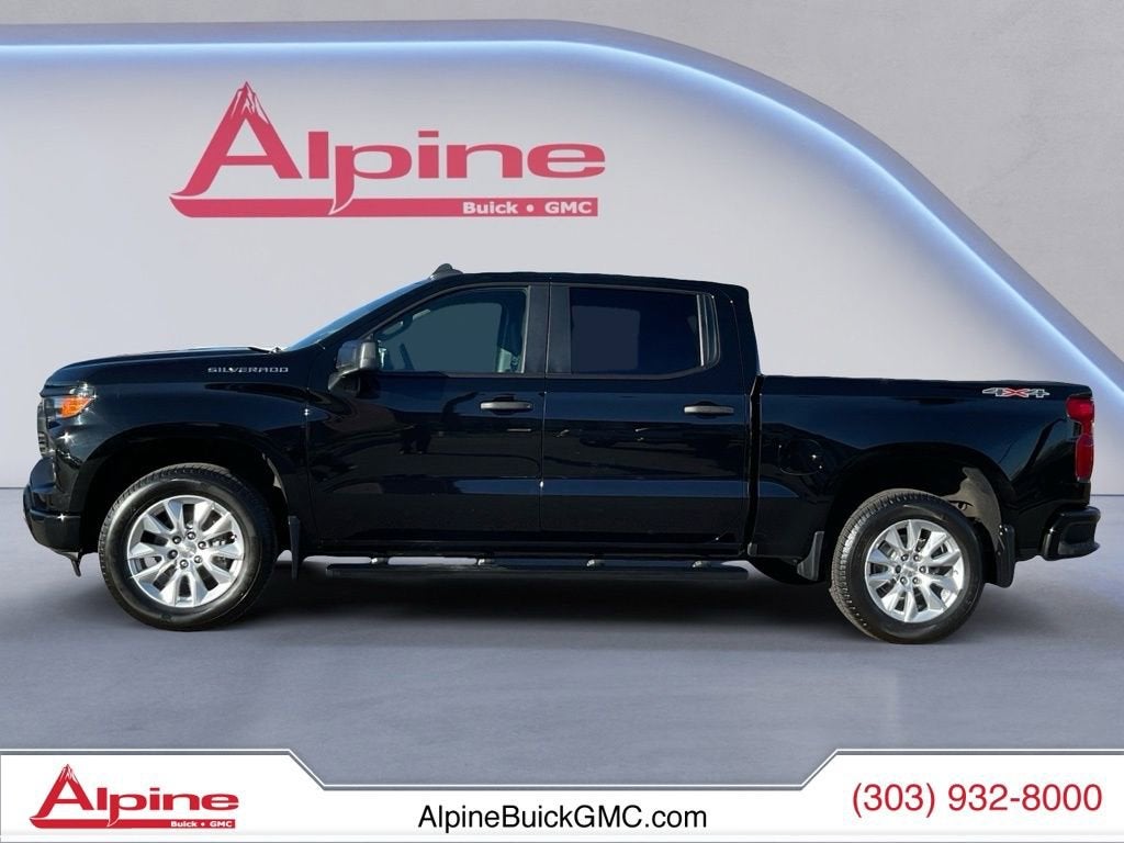 View vehicle photo 2