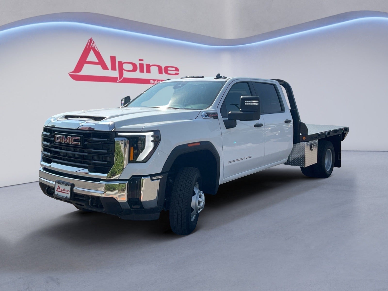 Summit White 2026 GMC Sierra 3500HD Chassis Pickup Truck Four-Wheel Drive Automatic
