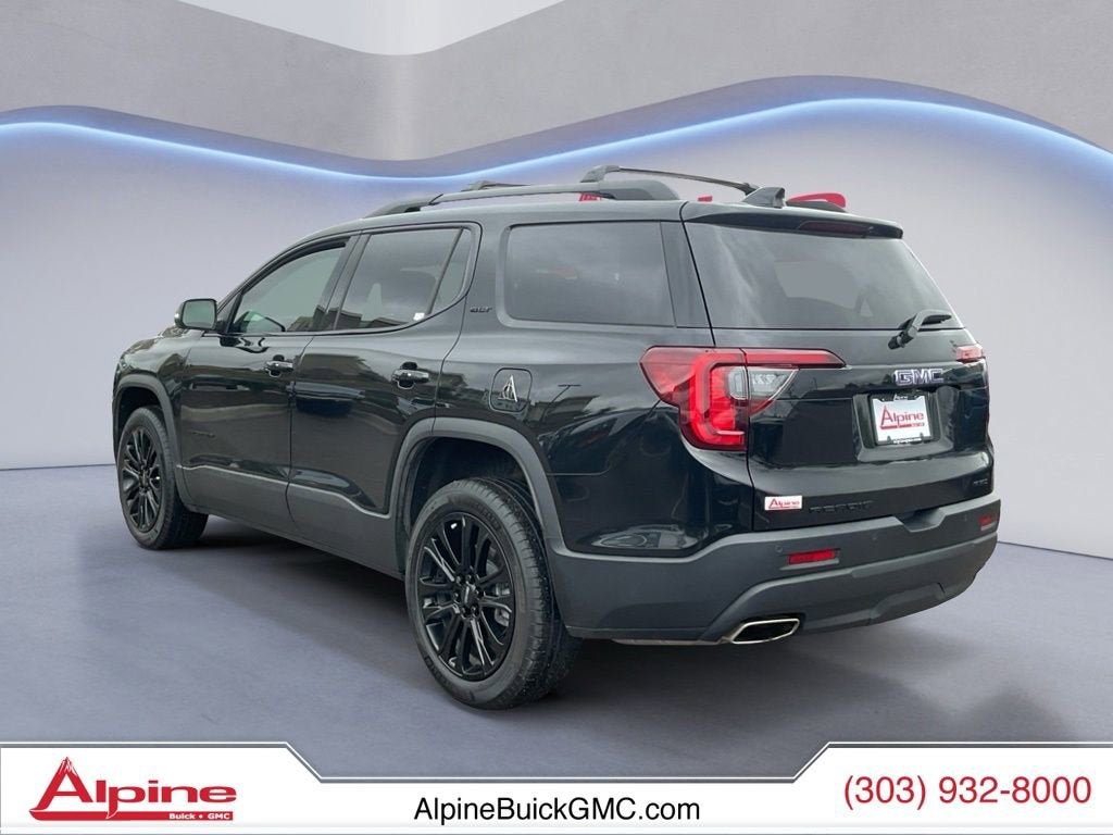 View vehicle photo 3