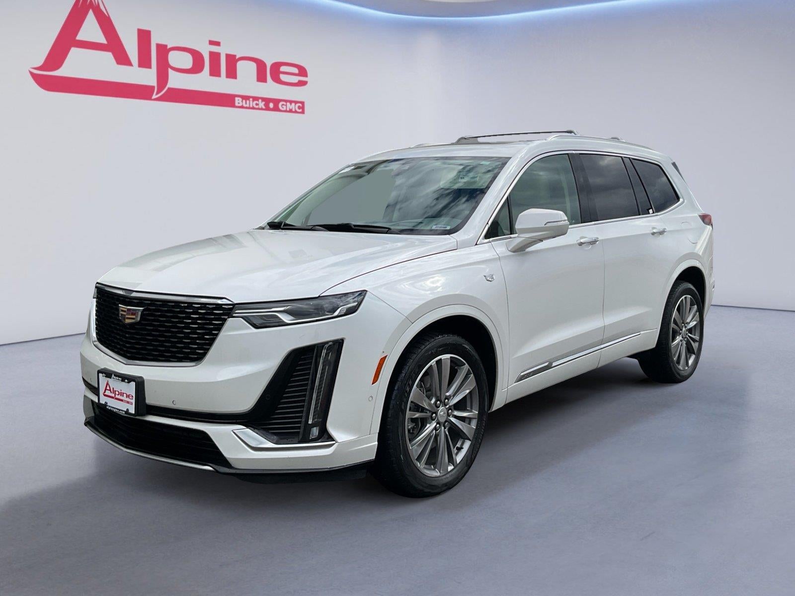White 2021 Cadillac XT6 SUV / Crossover Four-Wheel Drive Automatic