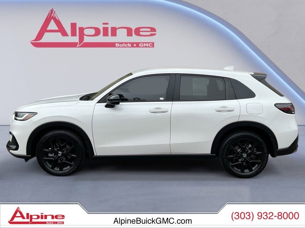 View vehicle photo 2