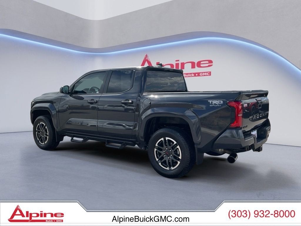 View vehicle photo 3