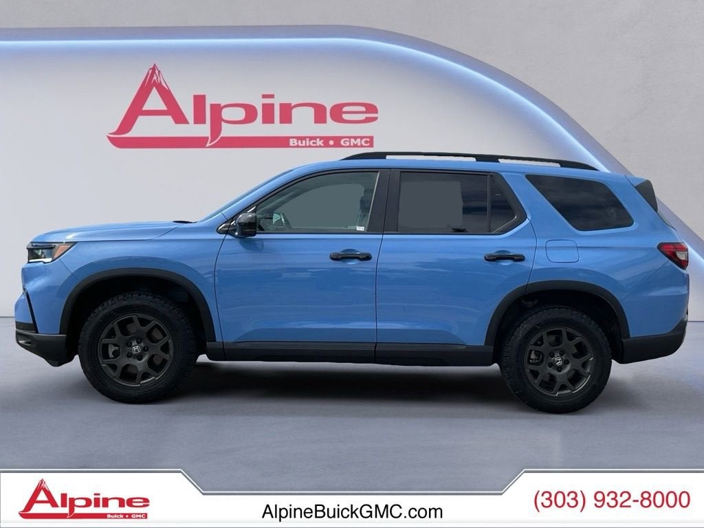 View vehicle photo 2