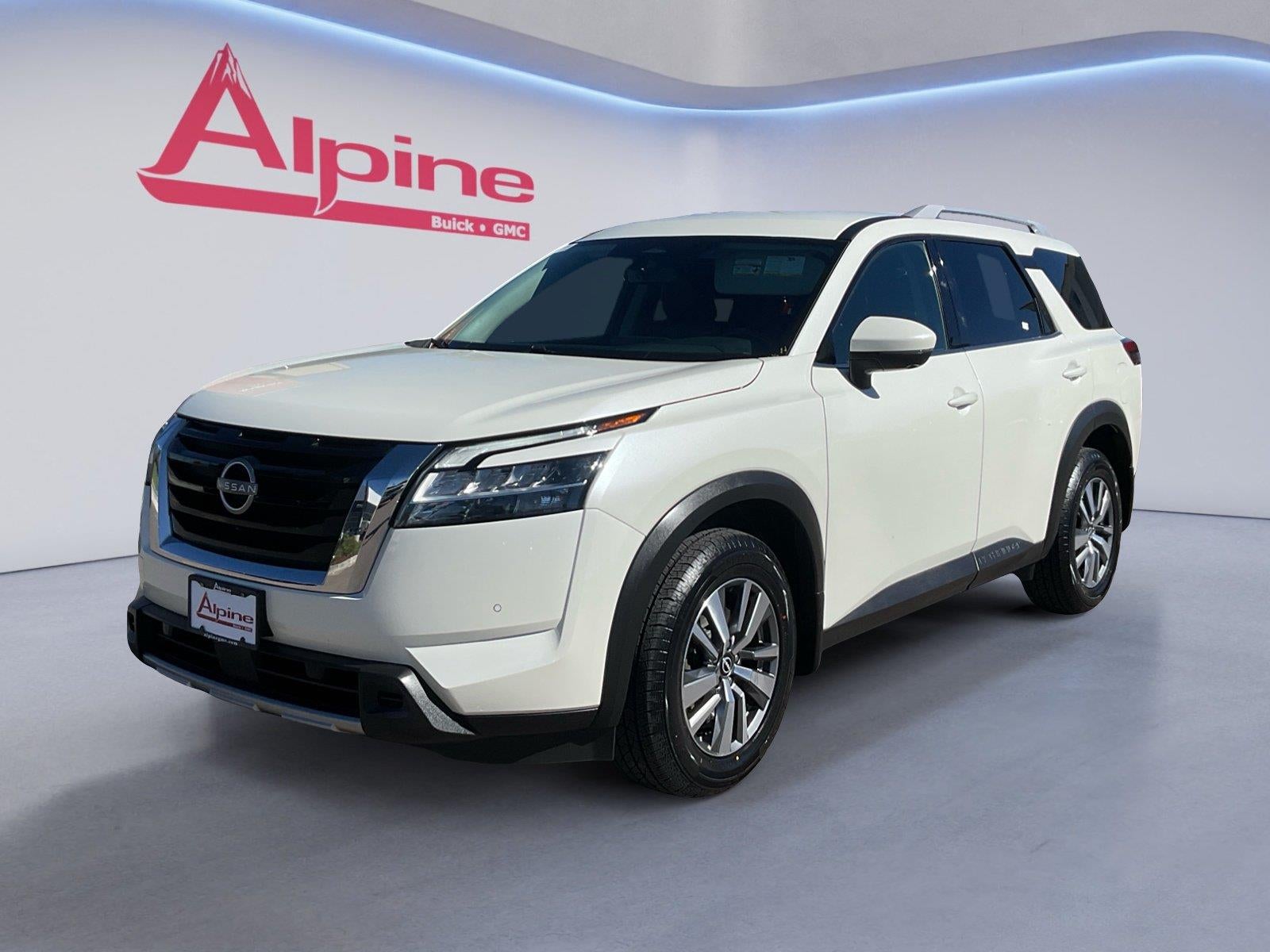 White 2024 Nissan Pathfinder SUV / Crossover All-Wheel Drive Automatic