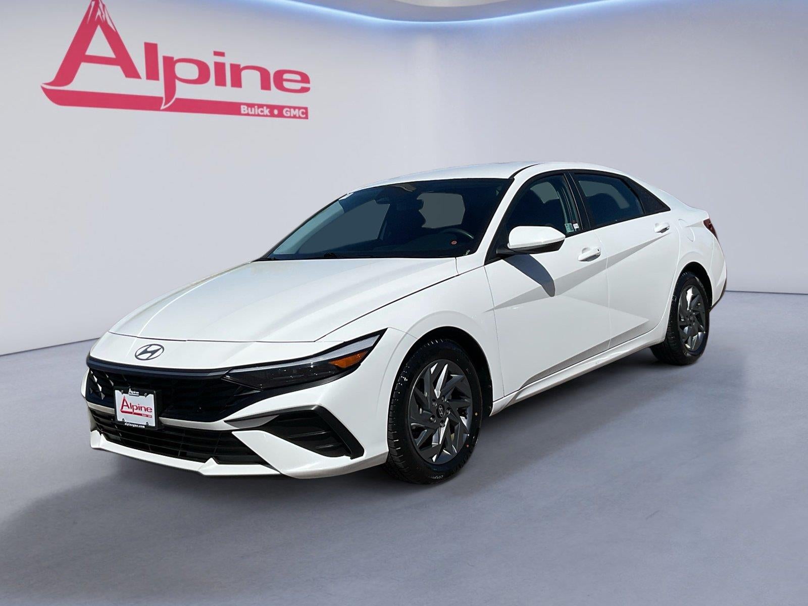 White 2024 Hyundai Elantra Sedan Front-Wheel Drive 