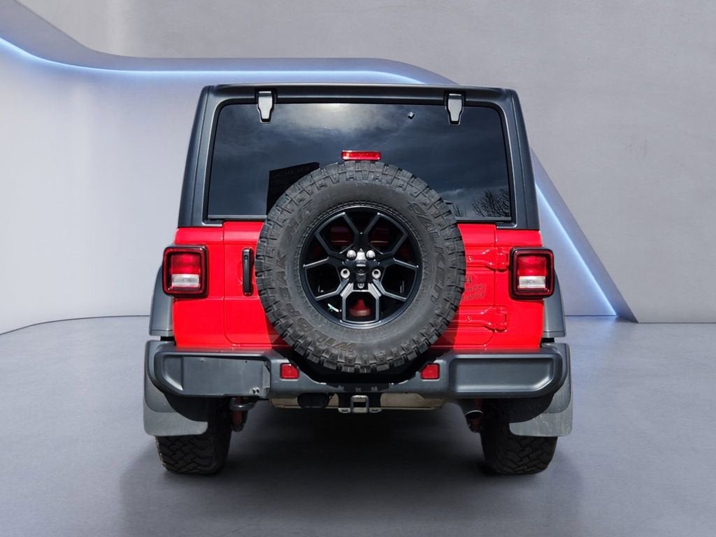 View vehicle photo 4