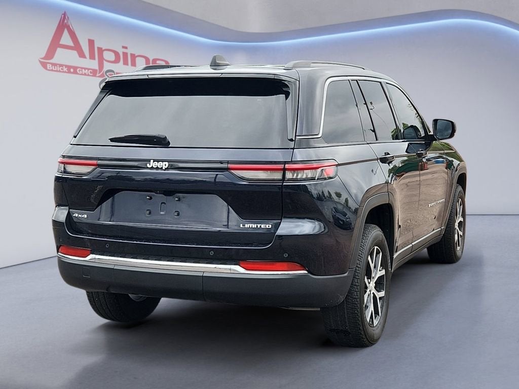 View vehicle photo 5