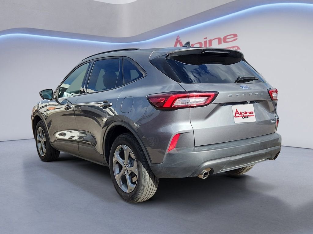 View vehicle photo 3