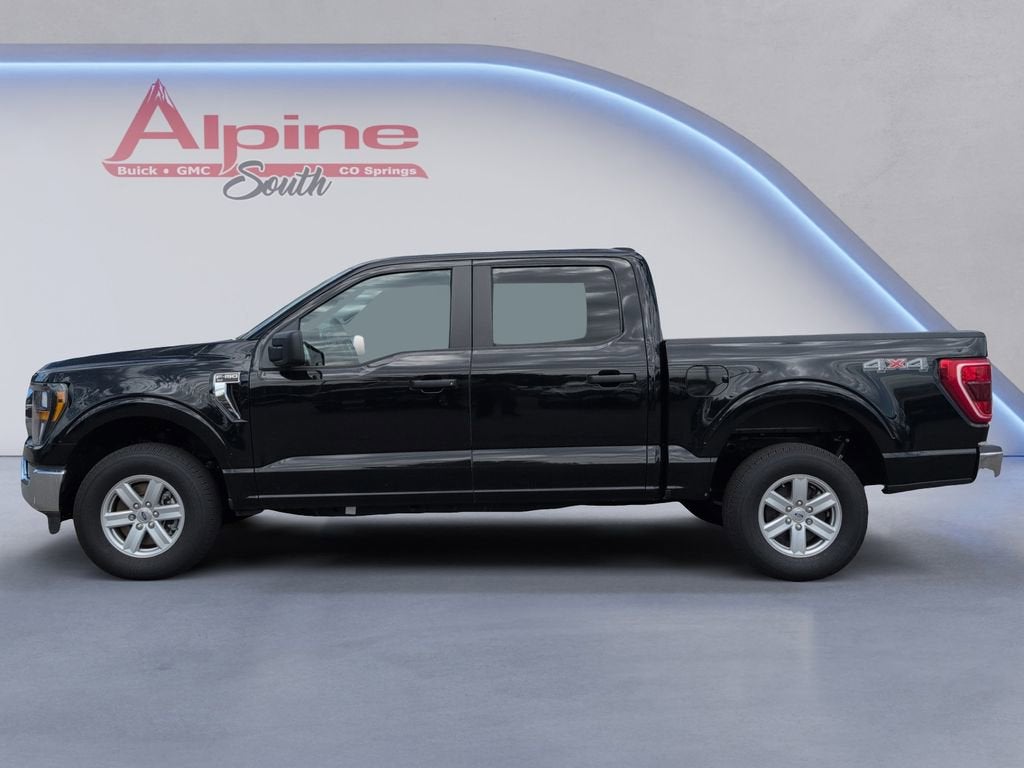 View vehicle photo 2