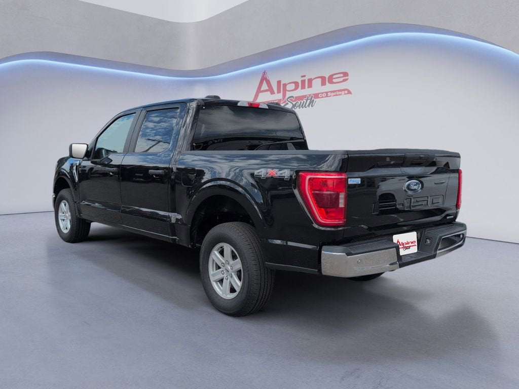 View vehicle photo 3