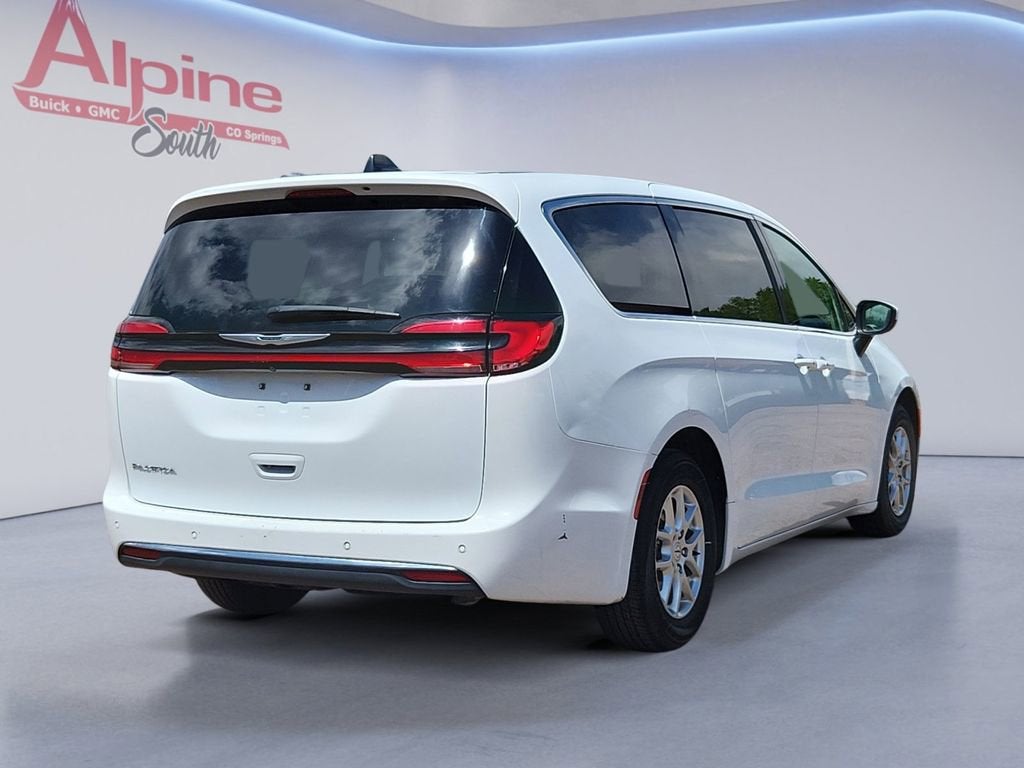 View vehicle photo 5