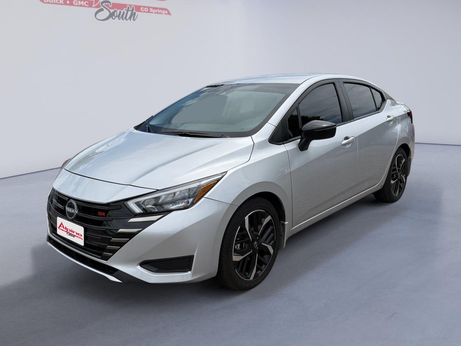 2025 Nissan Versa SR FWD