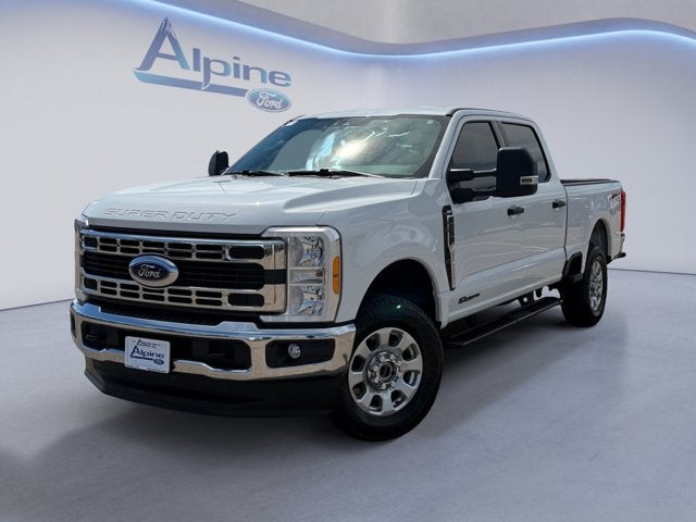 Oxford White 2023 Ford F-250 Super Duty Pickup Truck Four-Wheel Drive Automatic