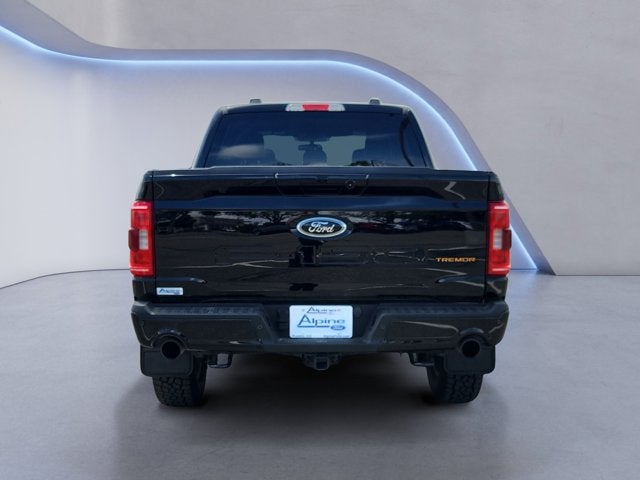 View vehicle photo 4