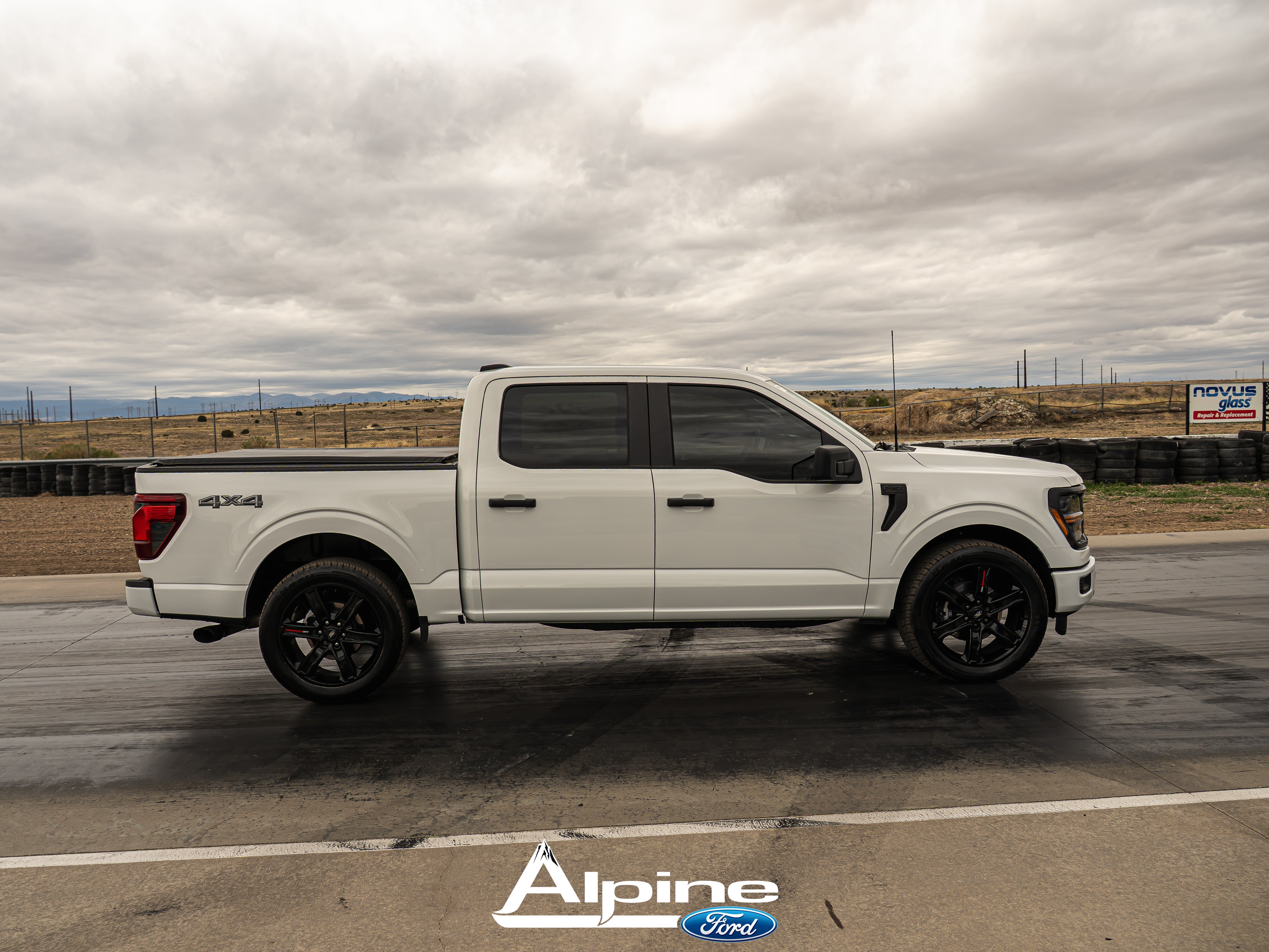 View vehicle photo 6