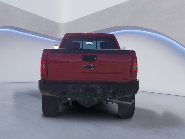 View vehicle photo 4