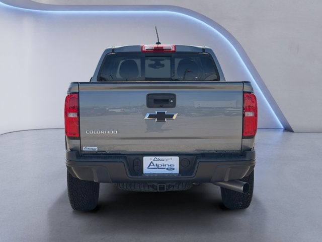 View vehicle photo 4