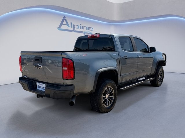 View vehicle photo 5