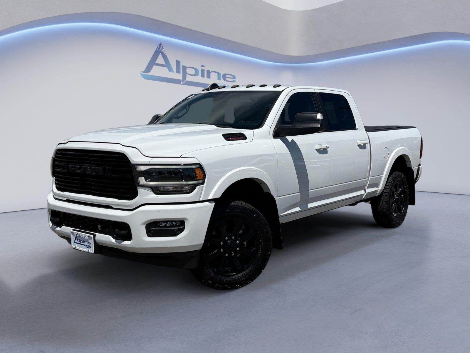 Bright White Clearcoat 2022 RAM 2500 Pickup Truck Four-Wheel Drive 8-Speed Automatic
