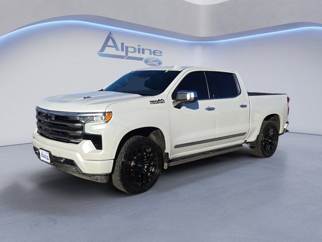 2023 Chevrolet Silverado 1500 High Country Crew Cab 4WD
