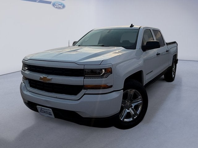 Summit White 2018 Chevrolet Silverado 1500 Pickup Truck Four-Wheel Drive 6-Speed Automatic Overdrive