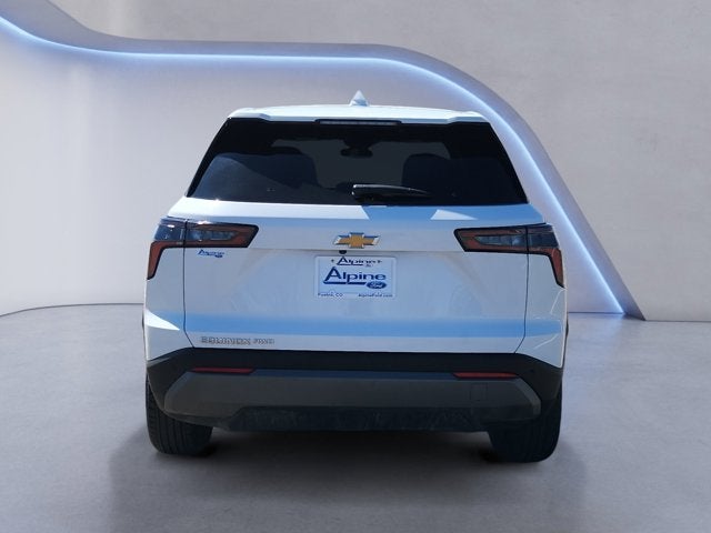 View vehicle photo 4