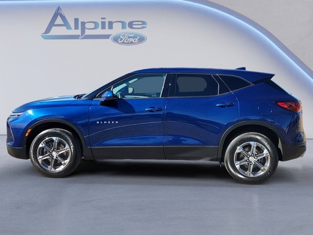 View vehicle photo 2