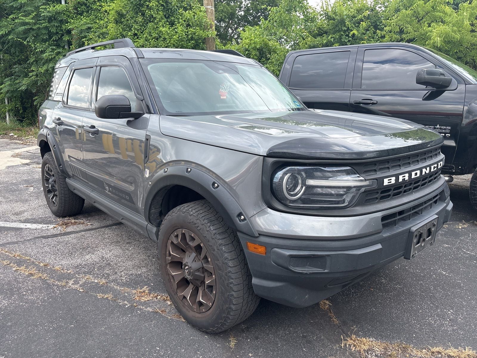 View vehicle photo 3