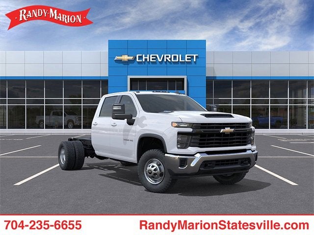 2025 Chevrolet Silverado 3500HD Chassis Work Truck Crew Cab 4WD