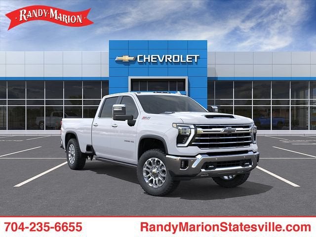 Summit White 2026 Chevrolet Silverado 3500HD Pickup Truck Four-Wheel Drive Automatic