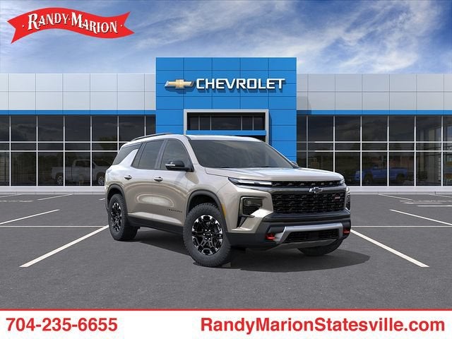 Sandstone Gray 2027 Chevrolet Traverse SUV / Crossover Four-Wheel Drive Automatic
