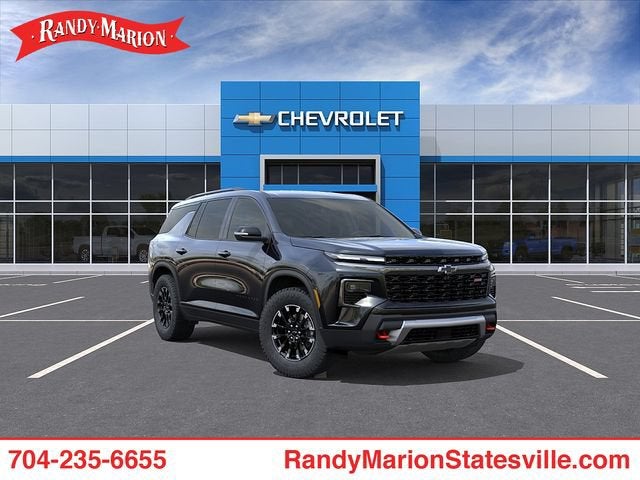 Mosaic Black Metallic 2026 Chevrolet Traverse SUV / Crossover Four-Wheel Drive Automatic