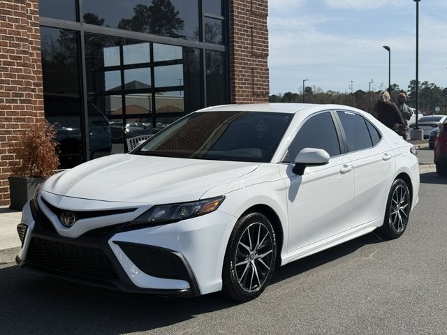 2021 Toyota Camry SE FWD