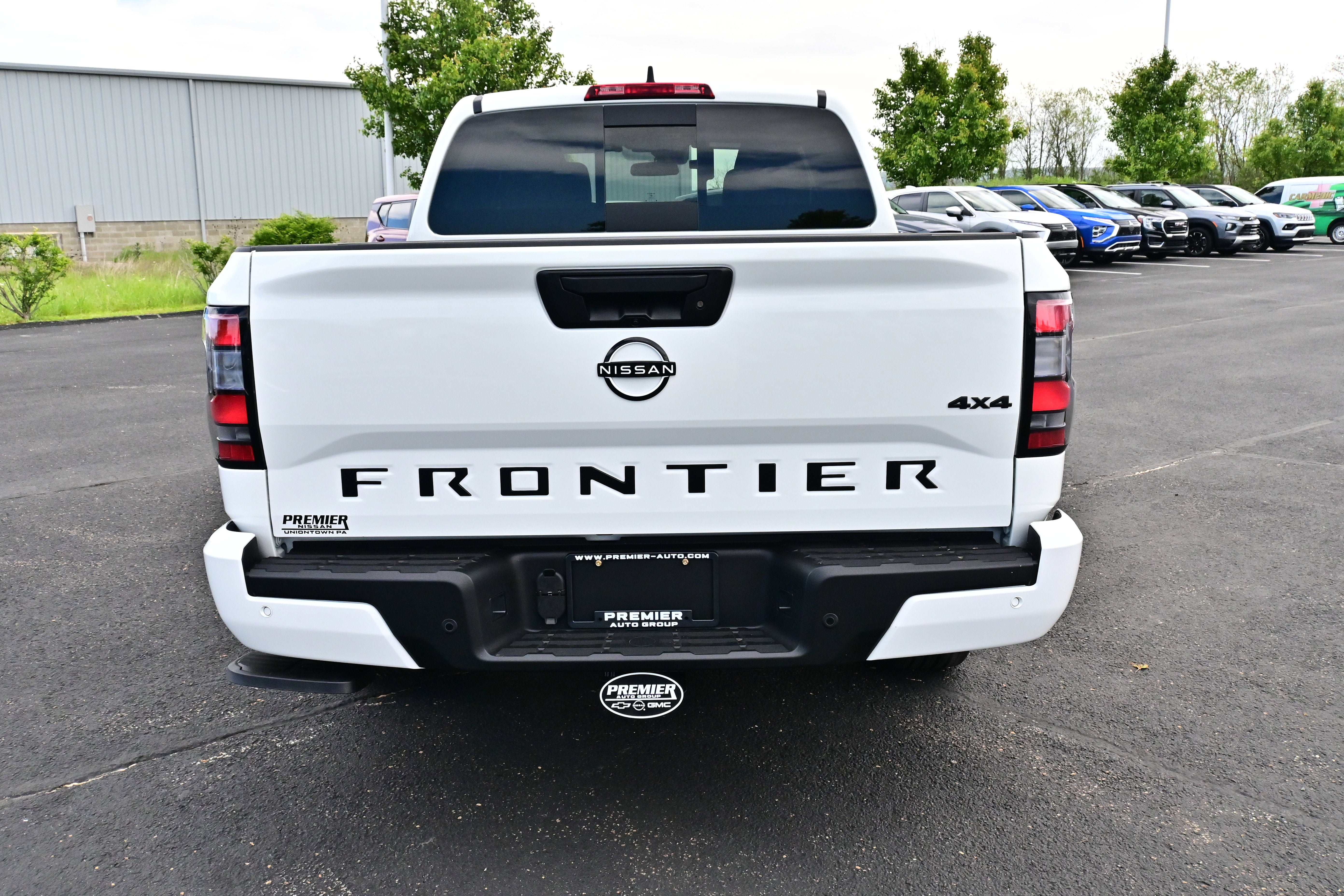View vehicle photo 6
