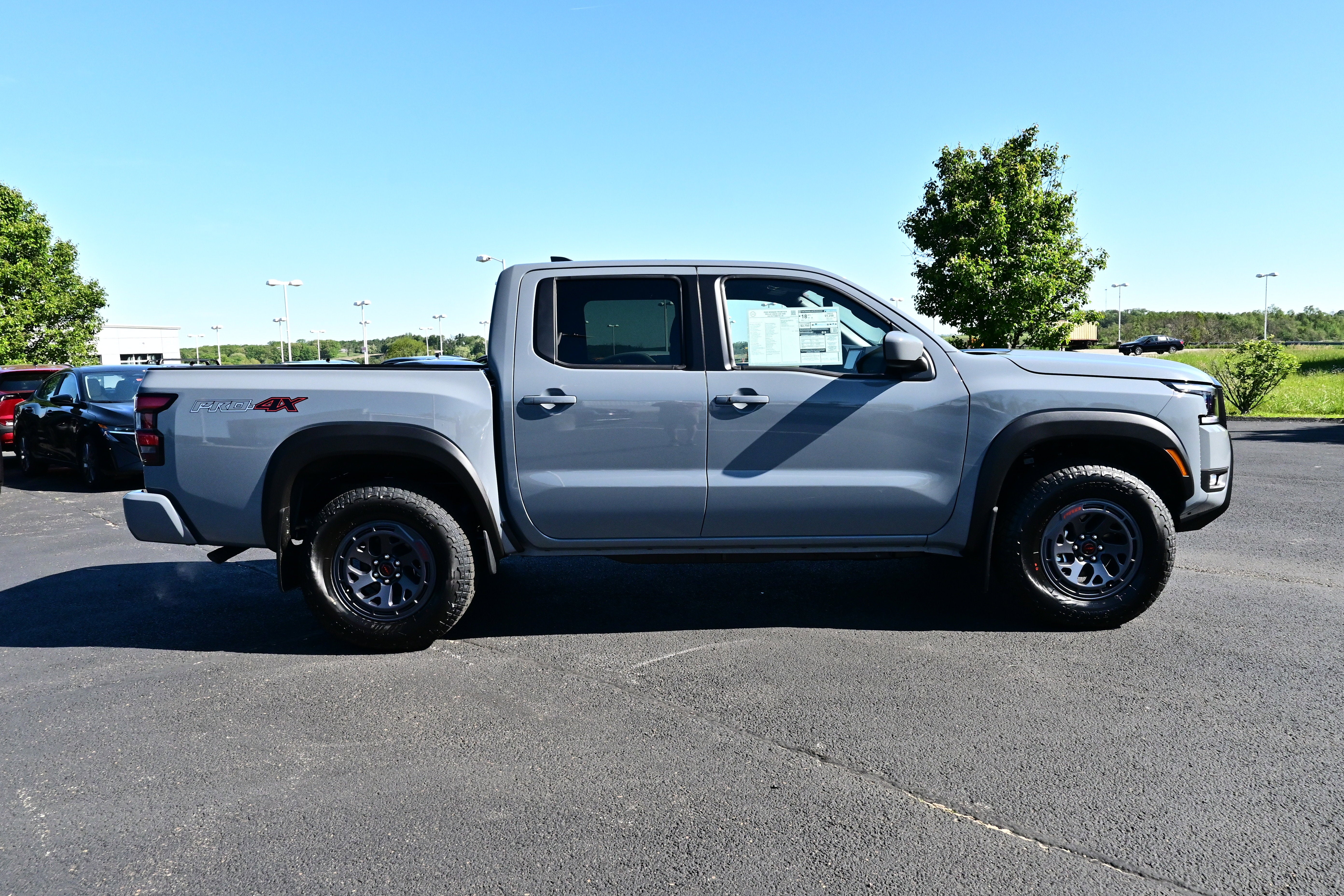 View vehicle photo 4